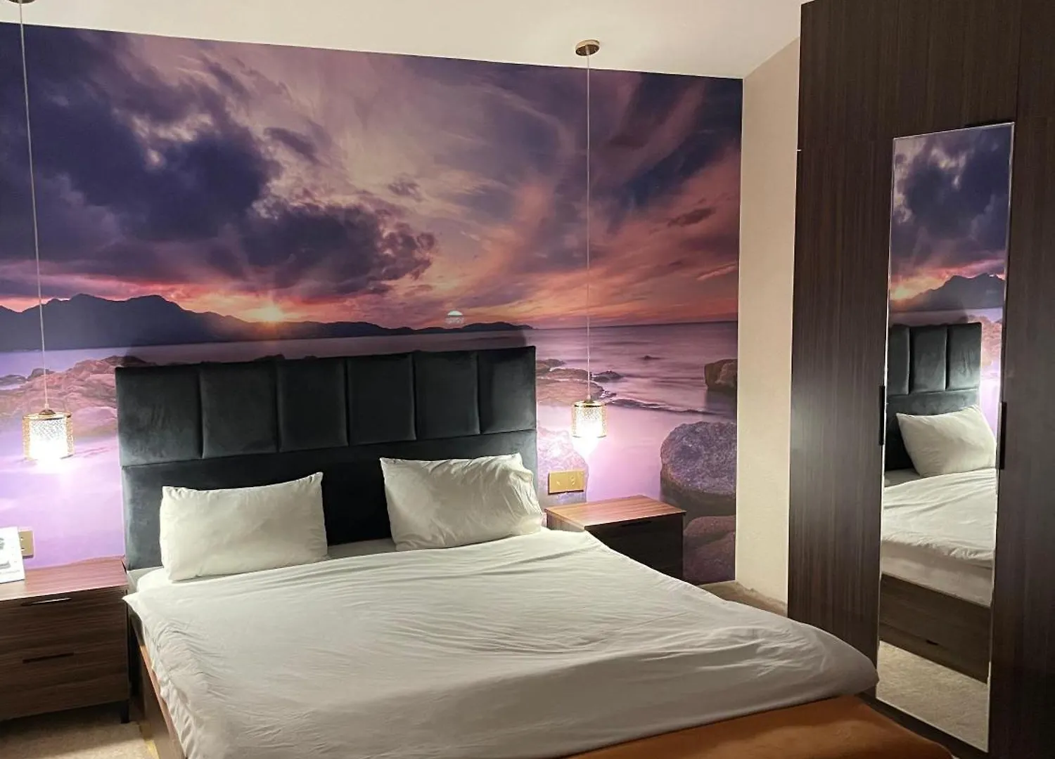 Mirror Design Hotel Baku