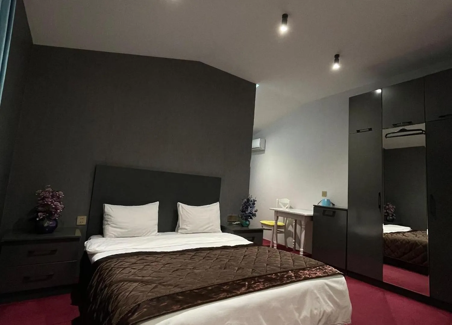 Mirror Design Hotels Baky